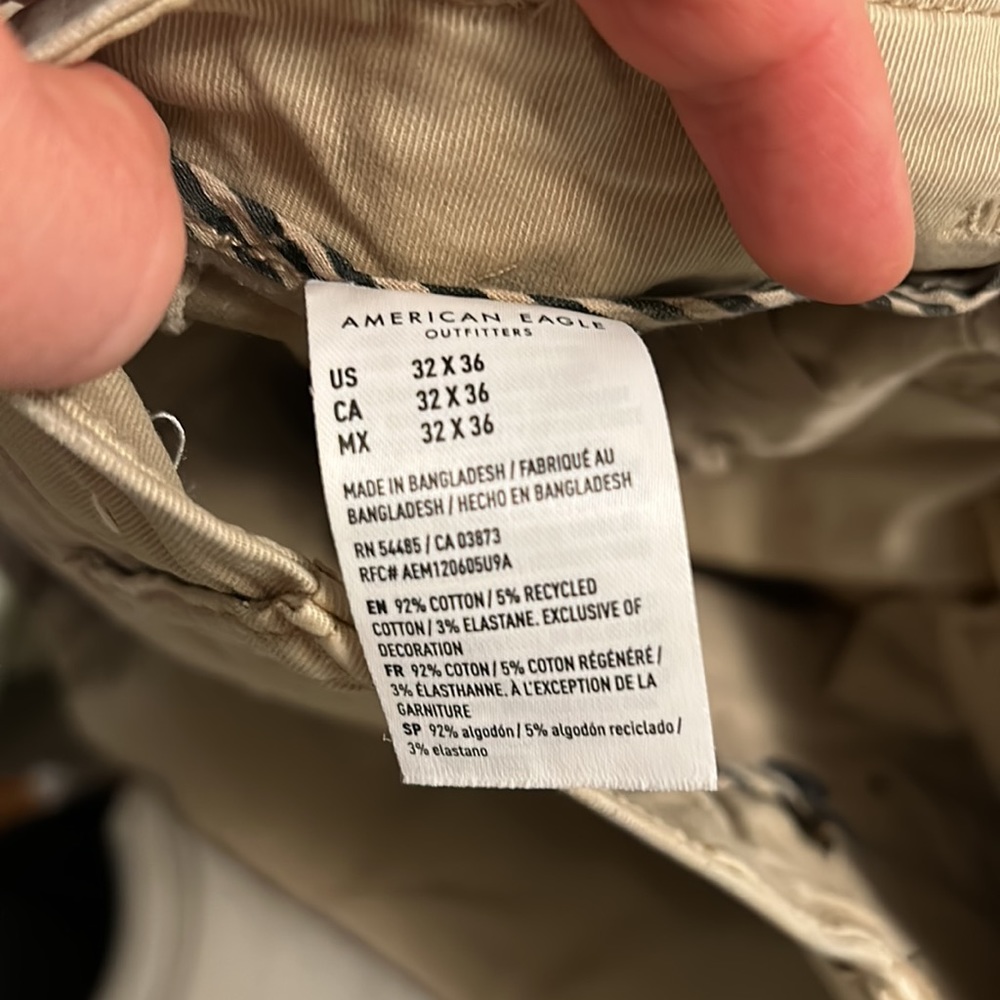 AE KHAKIS - Picture 3 of 4
